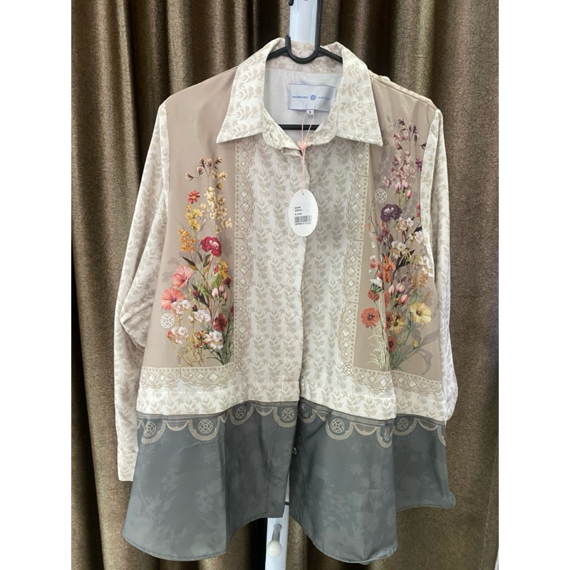 *SOLD* Ria miranda x artkea selina shirt warna summer sand ukuran L