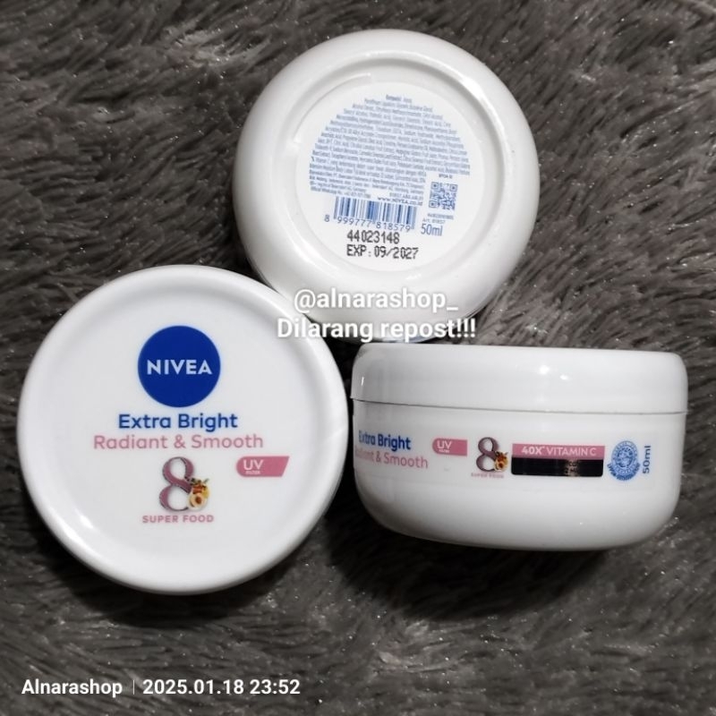 FREE GIFT [ALNARASHOP_] NIVEA EXTRA WHITE RADIANT & SMOOTH CREAM 50ML PELEMBAB WAJAH MENCERAHKAN MOI
