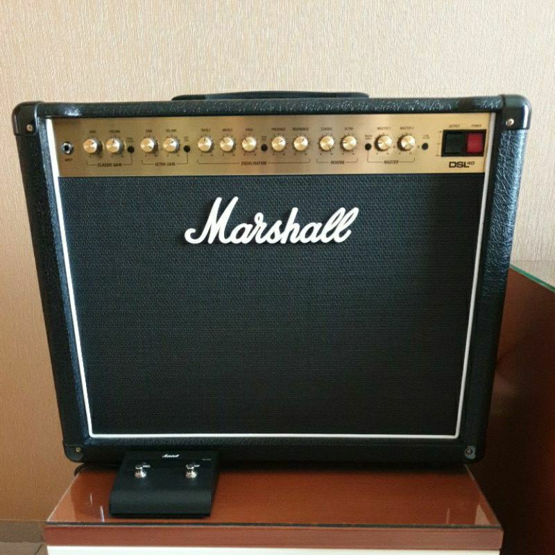 MARSHALL JCM2000 DSL40CR 1x12 inch 40-watt Tube Amplifier BONUS COVER