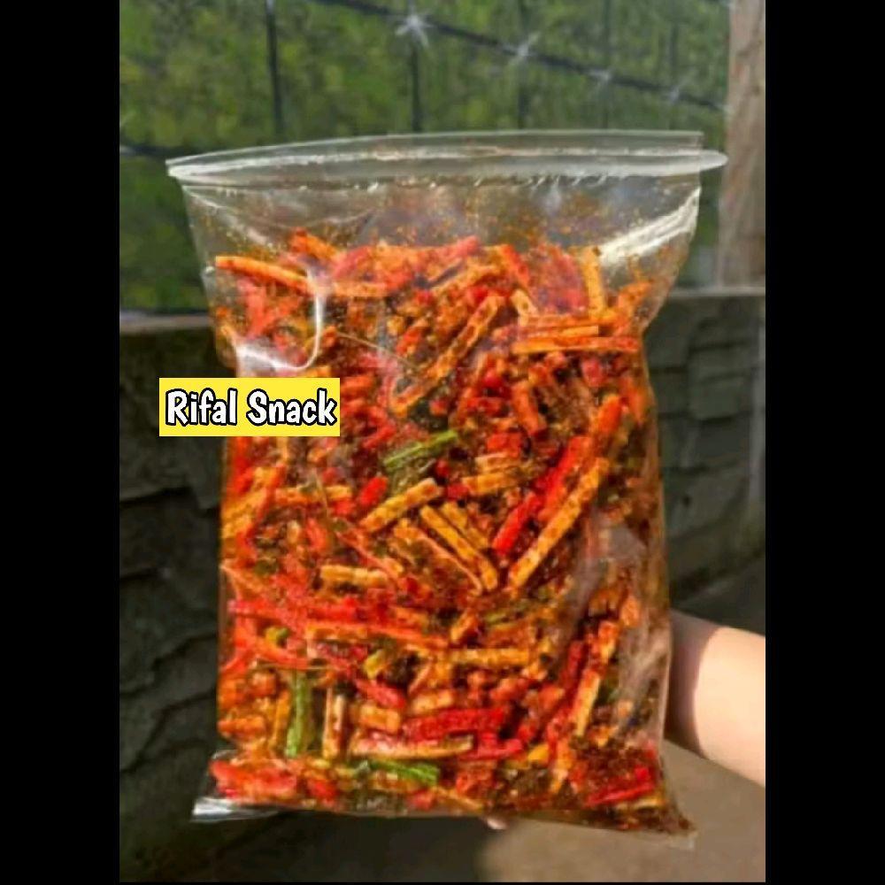 

Seblak Beton Pedas Daun Jeruk / Kerupuk Jaat Pedas 1 KG Asin Gurih Nikmat Camilan Snack Kering Food