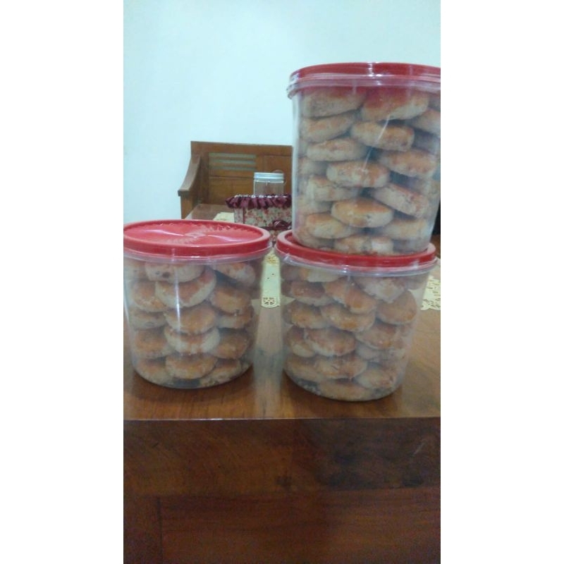 

KUE KACANG JEMBER 900GR