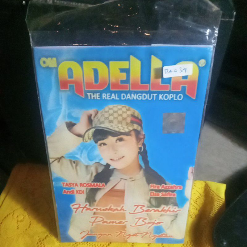 VCD OM. ADELLA the real dangdut koplo DD0101
