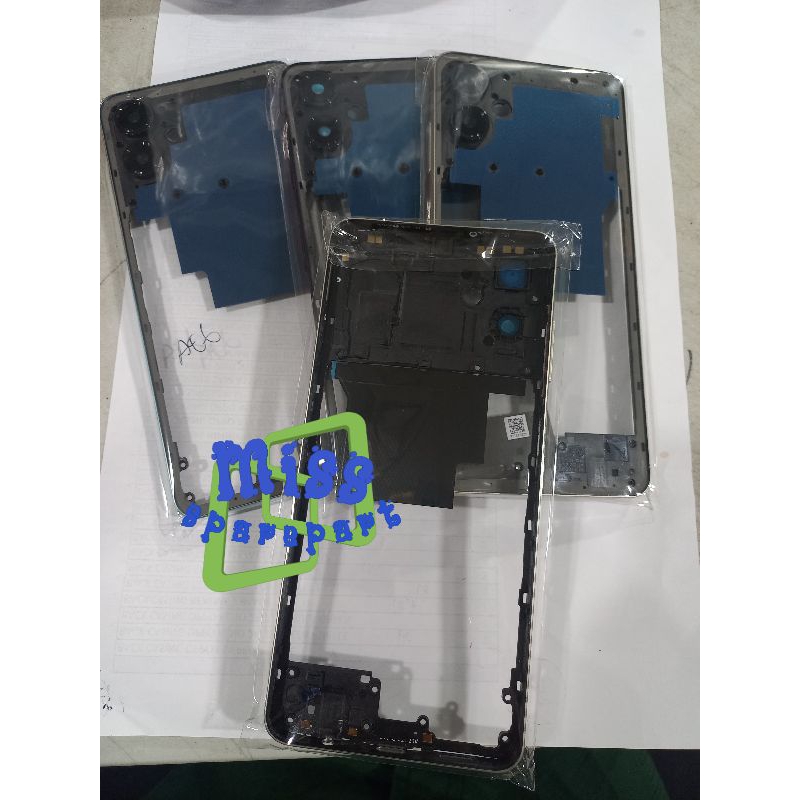 Bezel Bazel Samsung Galaxy A06 Tutup Mesin Tulangan kesing