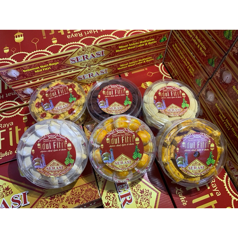 

PAKET KUE KERING /COOKIES / HAMPERS LEBARAN “SERASI” “KUDAMAS”
