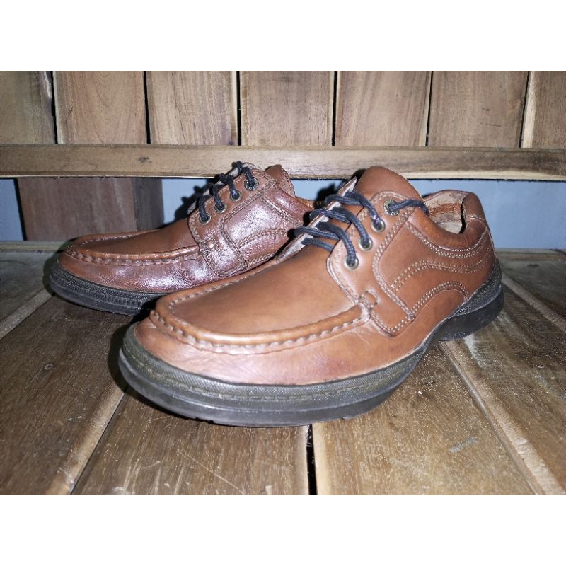 Sepatu Second Clarks Cushion Cell sz 41