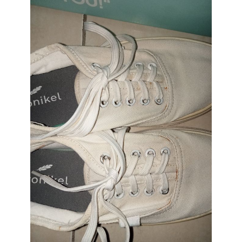 (Preloved) Sepatu Kronikel