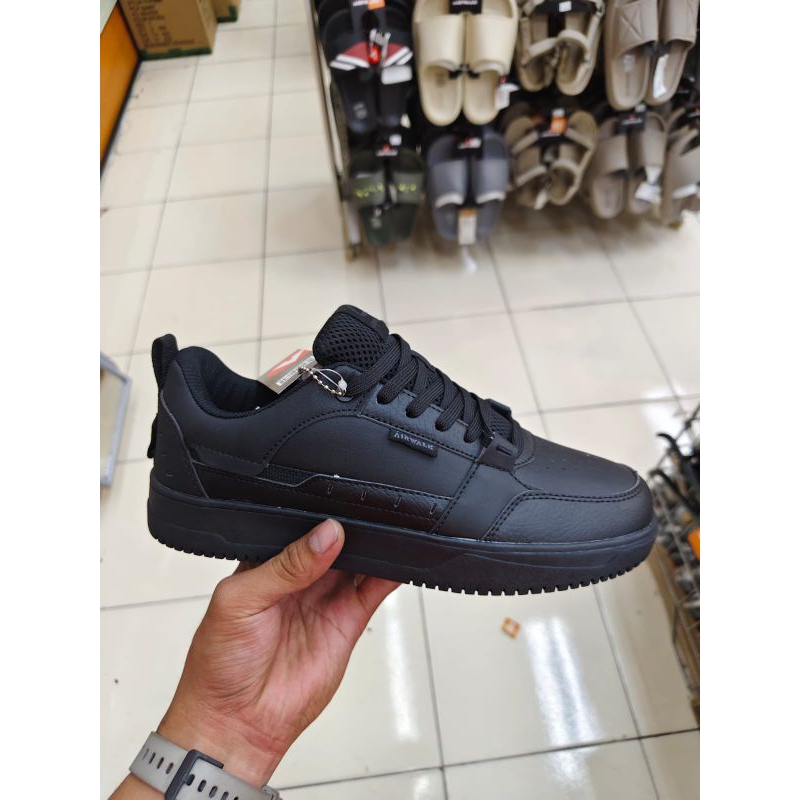 Sepatu sneakers kasual pria Airwalk Brisk Full black casual shoes Original