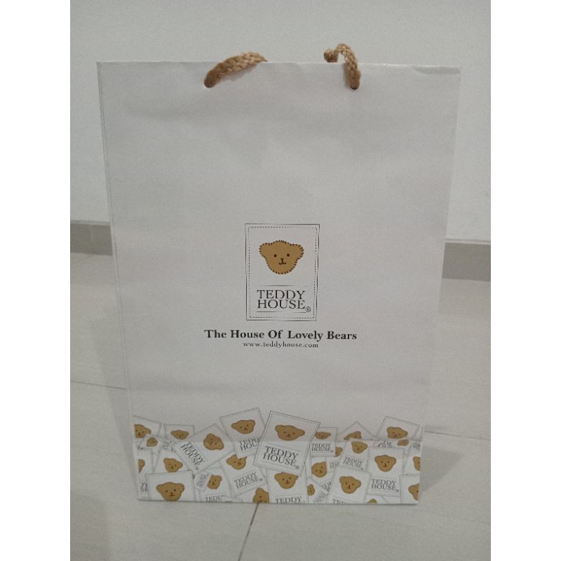 

paper bag teddy house