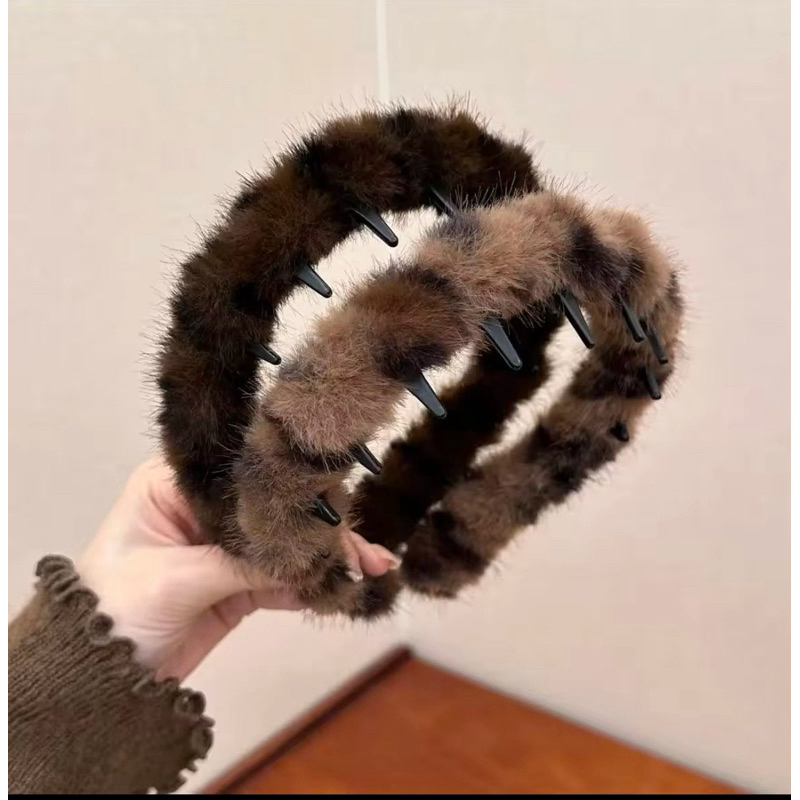 Bando Korea Motif Macan Tutul