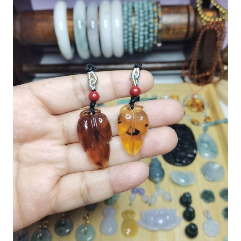 Taxol Burma Pendant Bentuk Daun