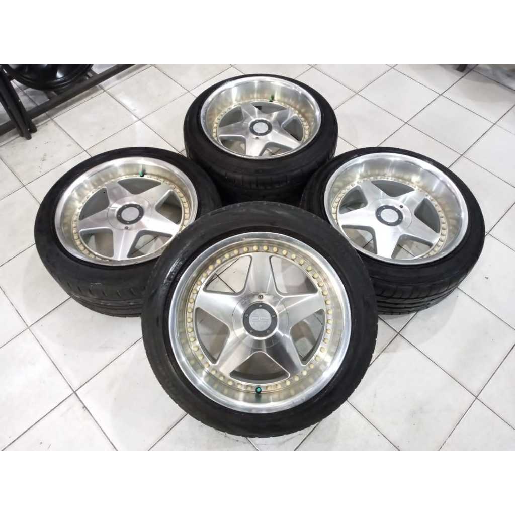 Velg Mobil Bekas Model OZ R17 Camry Altis Accord X-over dll