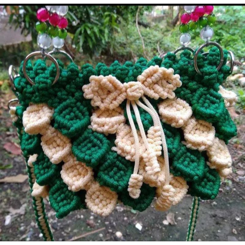 Tas talikur daun melentik imut