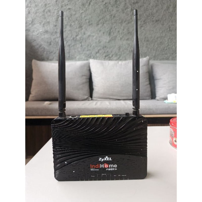 Modem Router AP Zyxel P660HN Normal Bekas Migrasi Tanpa Adaptor. Cocok untuk voucheran dan Rumahan