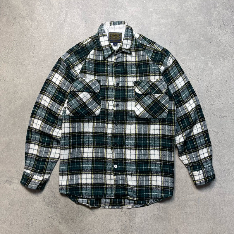 Kemeja Flanel Bayleaf Size XL