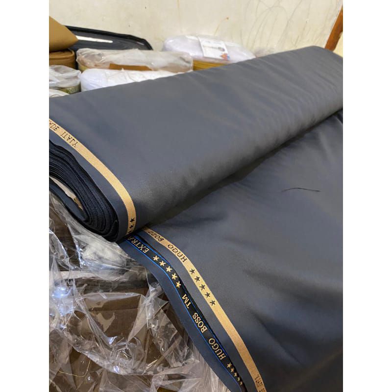 KAIN BAHAN  HITAM SERAGAM DINAS METERAN  UNTUK CELANA ROCK SAPARI BAWAHAN PUTIH HUGO BOSS TM SUPERIU