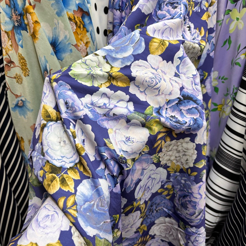 kain babysilk motif bunga - kain bahan silk premium - kain silk premium motif - kain satin silk prem