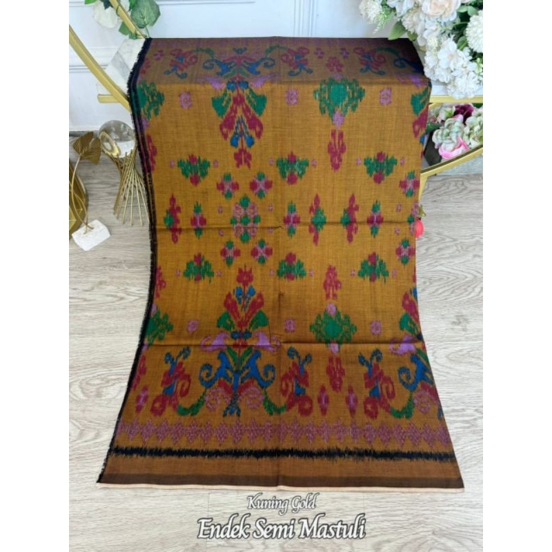 KAIN TENUN ENDEK CSM BALI WARNA GOLD BARU