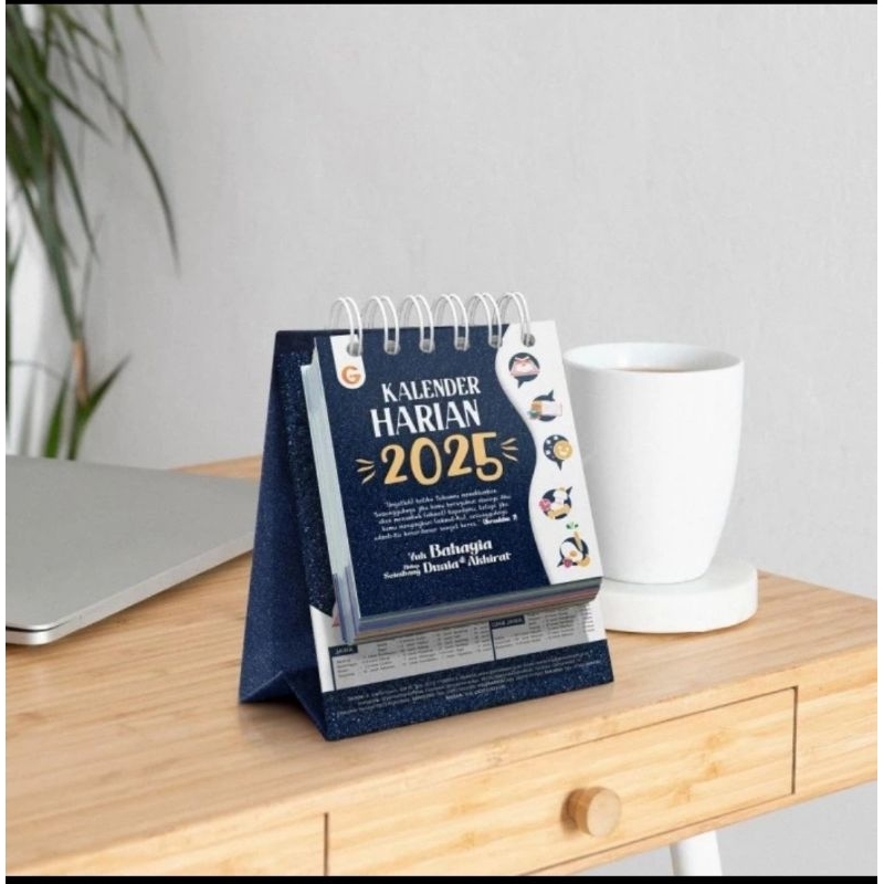 

KALENDER MEJA HARIAN 2025 ORIGINAL