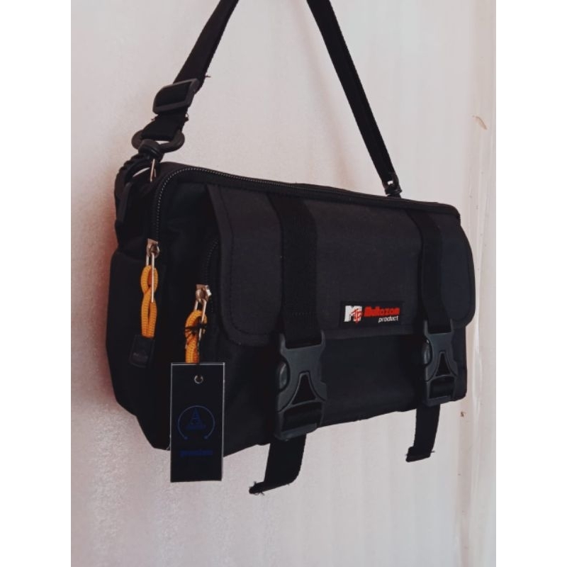 tas selempang pria slimbeng hitam polos