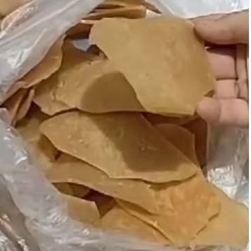 

Krupuk udang mentah patahan 250gr. Free kardus + bubble wrap