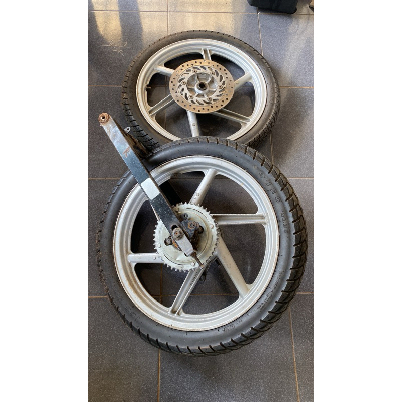 pelek velg tiger 2000 megapro original set ring 18