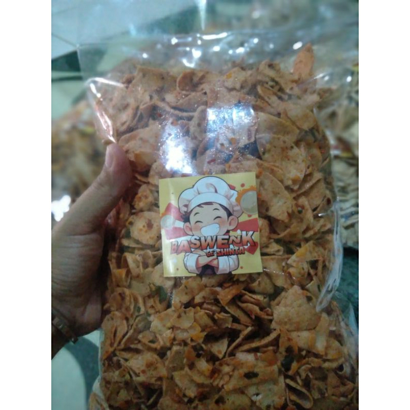 

Keripik Basreng bumbu basah daun jeruk dan irisan bawang putih goreng original dan pedas manis