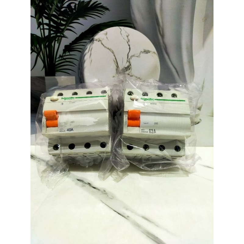 elcb rccb Schneider 4phase 63A original