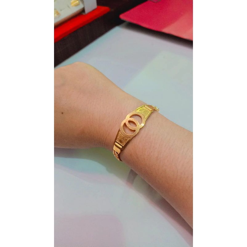 gelang titanium lapis kristal motif chanel