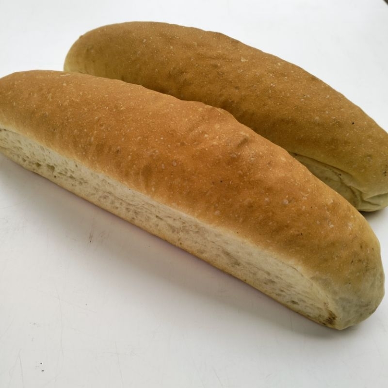 

(Panjang 25 cm isi 5 pcs) Roti John/ Roti Panjang/ Roti Viral/ Roti Hot Dough