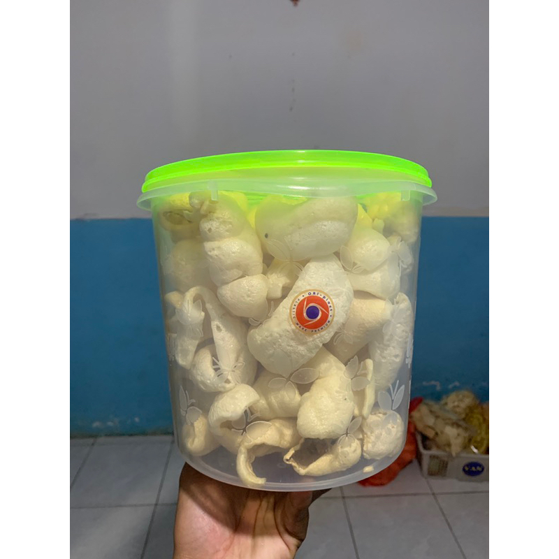 

Kerupuk Rambak Gurih siap makan Toples 5 Liter