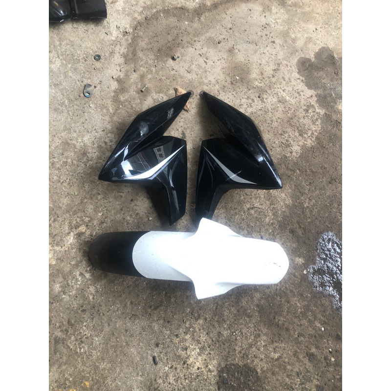 spakbor depan dan sayap vixion new nvl