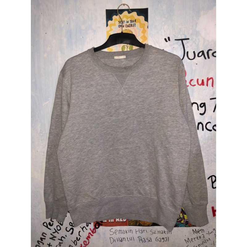 CREWNECK POLOS UNIQLO GU