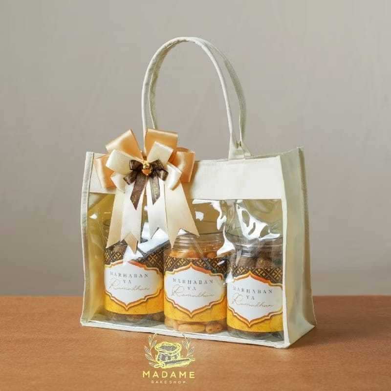 

Goodie Bag Tas Hampers Lebaran Bahan Mika Kombinasi Kanvas Ukuran P 25 L 12 T20 Cm