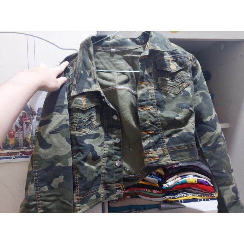 jaket army crop