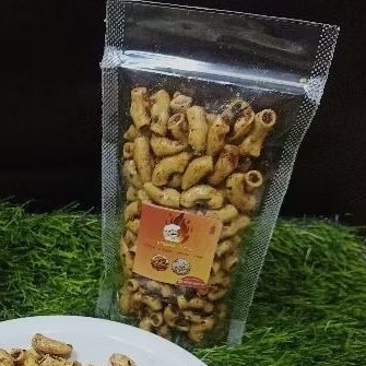 

makroni bantet renyah gurih pedas' daun jeruk 100gr