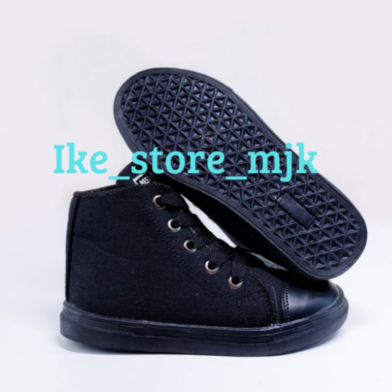 sepatu anak hitam polos/ /sepatu anak tk sd paud playgroub //sepatu tali // sepatu anak sekolah //se