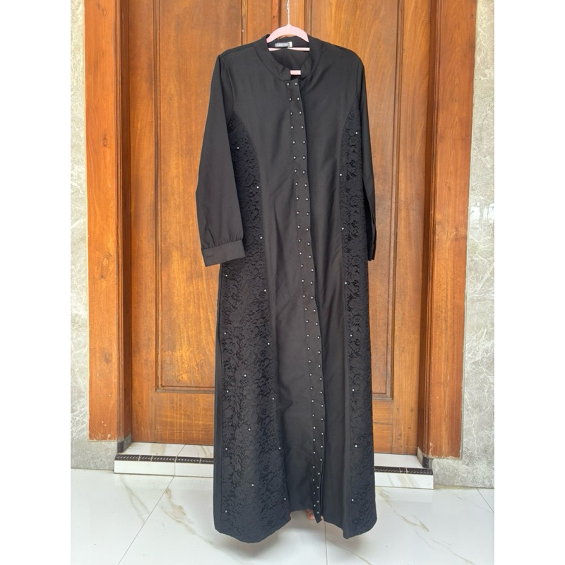 PRELOVED Gamis hitam by Corliss size S