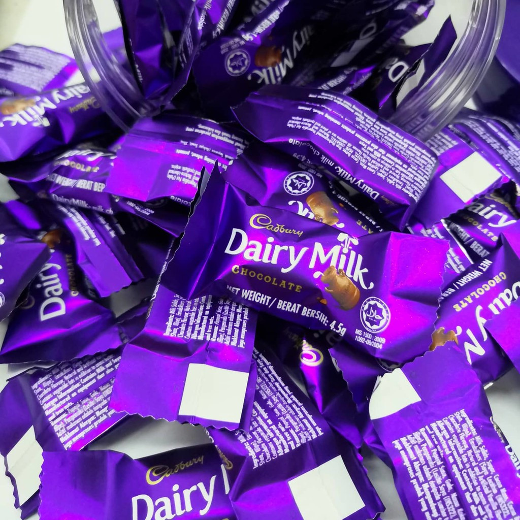 

10 biji Cadbury 4.5gr / cadbury 4.5 gram / coklat cadbury dairy milk / cadbury dairy milk 4.5gr