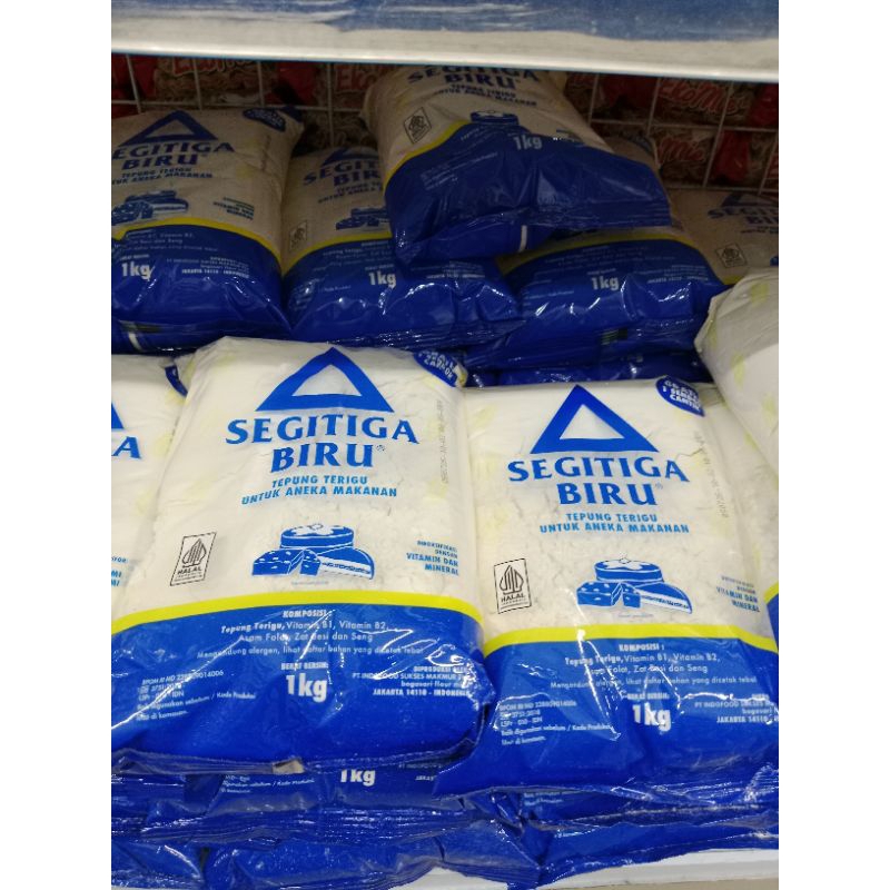 

Tepung Terigu Segitiga Biru 1kg Bogasari