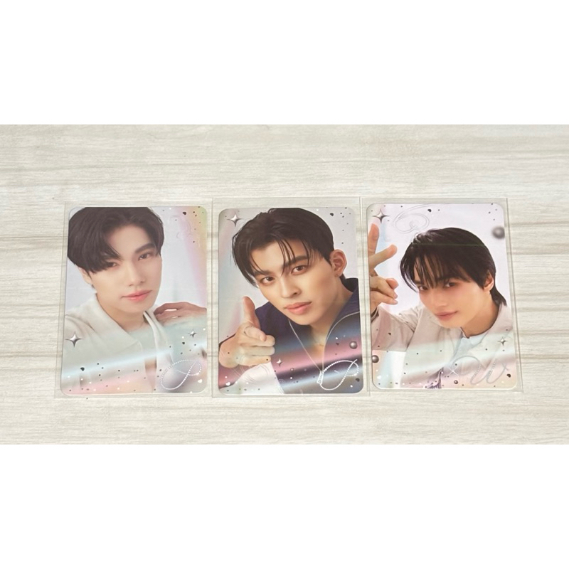Official GMMTV PC Photocard Selfie Random Card Japan Pond Naravit, Phuwin Tangsakyuen (PondPhuwin), 