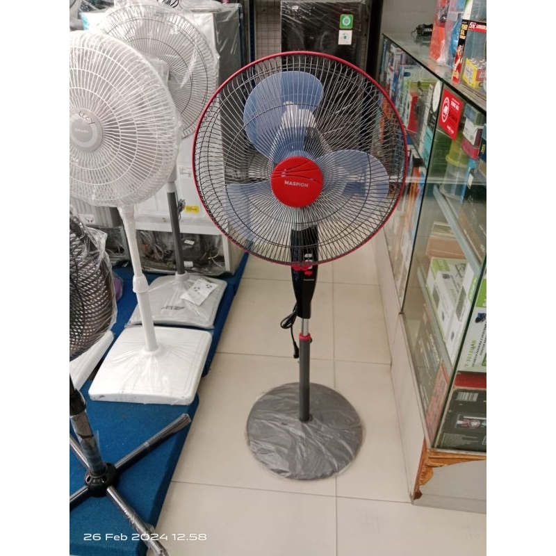 Kipas Angin Berdiri / Stand Fan MASPION 172