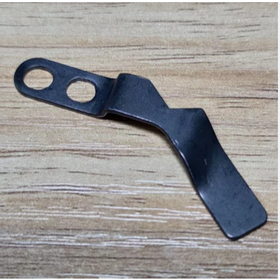 B2405-771-000 Bobbin Thread Puller Mesin Jahit Lobang Kancing Juki