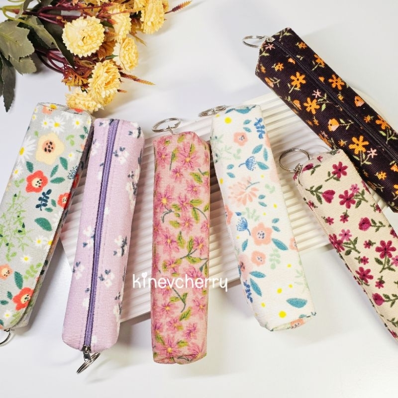 

Aesthetic Vintage Pencil Case