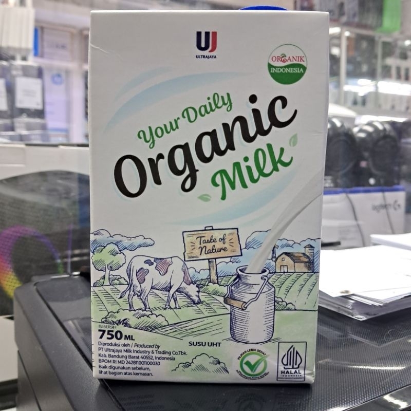 

Ultra Milk Susu UHT Organik Kotak 750 ml