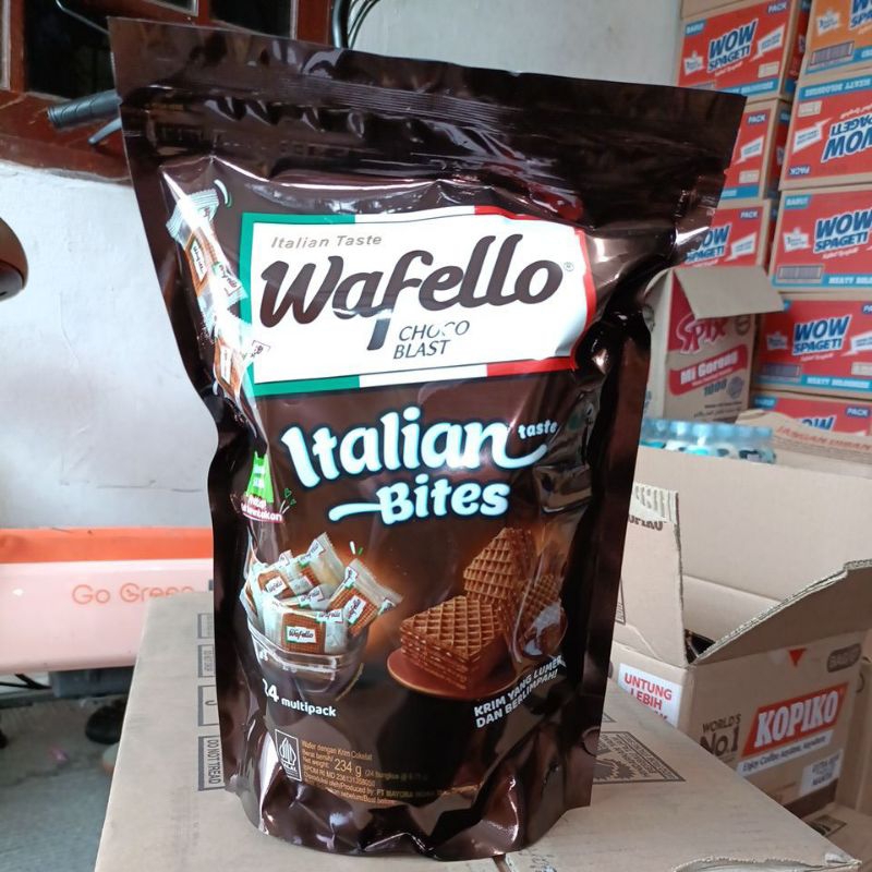 

wafello wafer coklat pouch 234gr 1 karton isi 6pcs