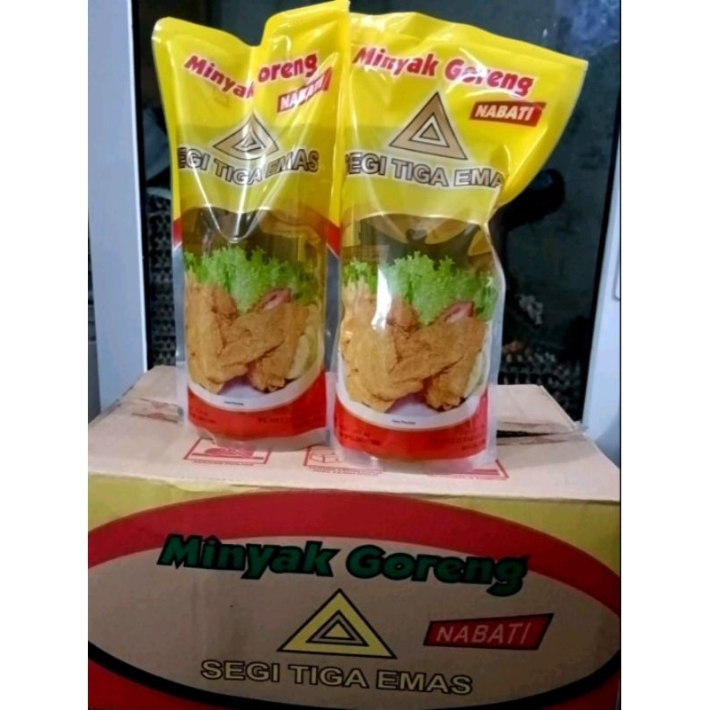 

Minyak goreng segitiga emas