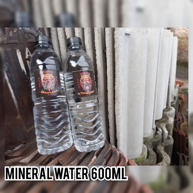 

Mineral Water 600ml KARANGASEM