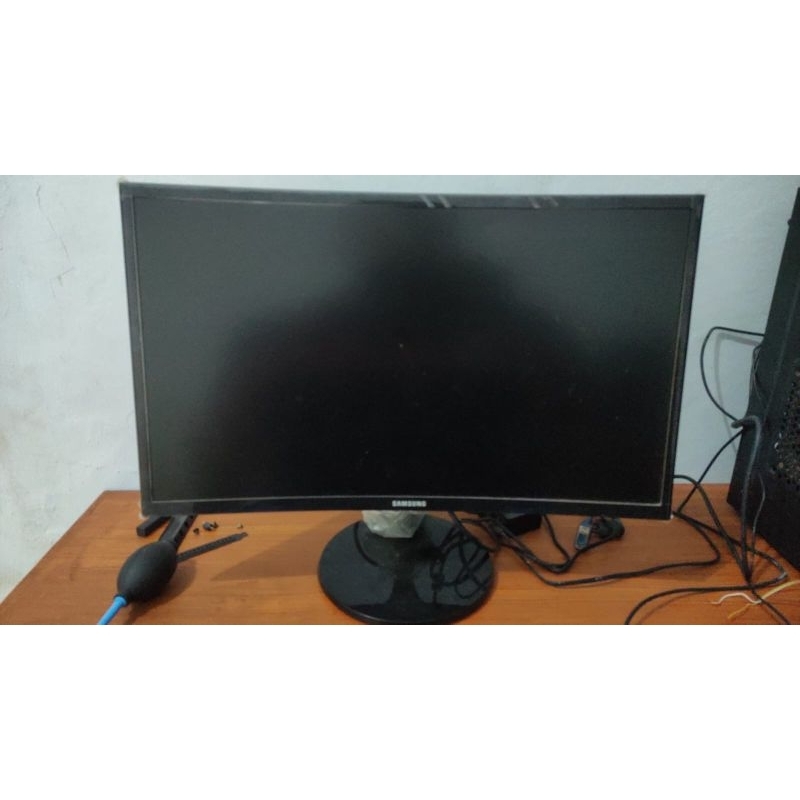 MONITOR SAMSUNG CURVED 24" Hdmi &Vga