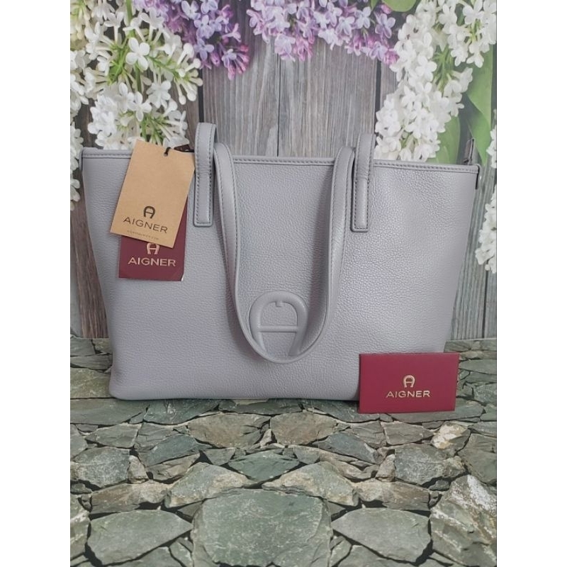 Aigner Tas Kulit Abu-abu tote Aigner