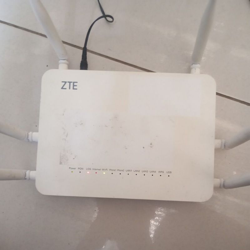 Router Wi-Fi ZTE F670